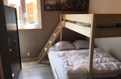 Besse-et-Saint-Anastaise Chalet De Ski | Chalet à Besse 10 personnes