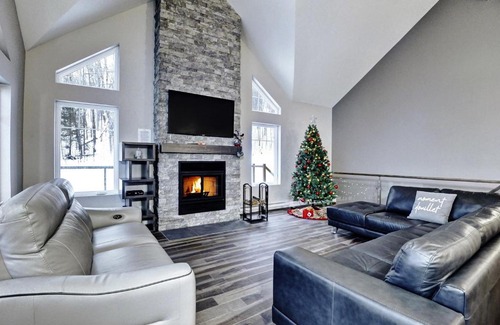 Stoneham Chalet De Ski | Chalet 06 Chemin Blanc by Les Chalets Alpins
