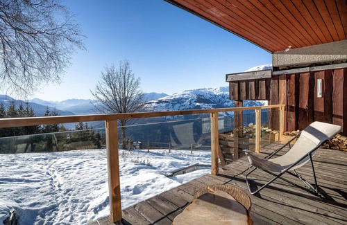 Bourg-Saint-Maurice Chalet De Ski | CHALET SAINT BARTH. LES ARCS 1600. 12 personnes, prestation luxe, ski aux pieds