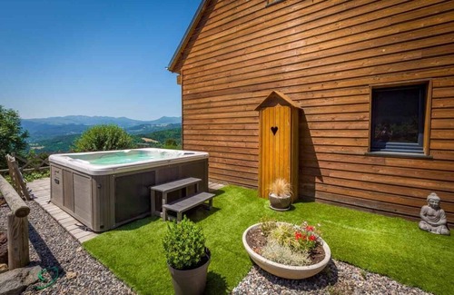 Saint-Nectaire Chalet De Ski | CHALET 136 m² - 4 * - 8 personnes - vue exceptionnelle sur le massif du Sancy