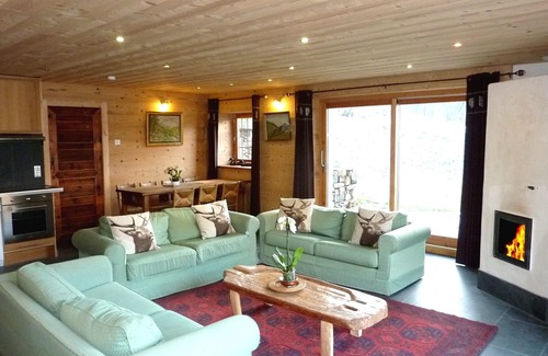 Landry Chalet De Ski | CHALET 16 pers WEEKEND & SEMAINE SAUNA navette gratuite funiculaire ARC 1600