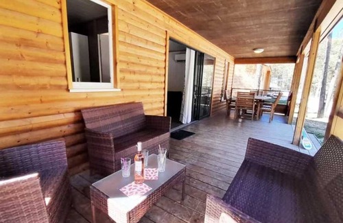 Saint-Auban Chalet De Ski | Chalet 2 étoiles - Piscine - ccbaeib