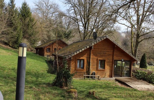 Correze Chalet De Ski | Chalet 3 étoiles - Piscine - eehihc