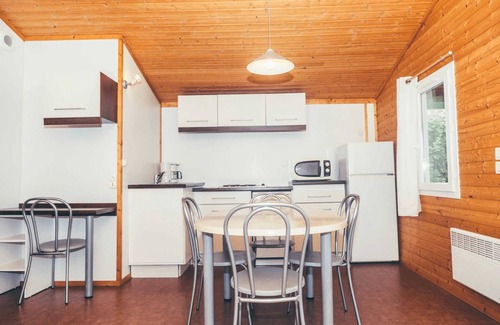Beynat Chalet De Ski | Chalet 3 étoiles - Piscine - eebbhg