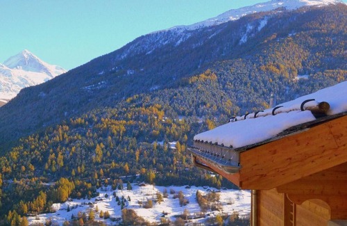 Heremence Chalet De Ski | Chalet, 350m des commerces, balcon, cheminée ou poêle à bois, parking, télévision, 150m², Thyon