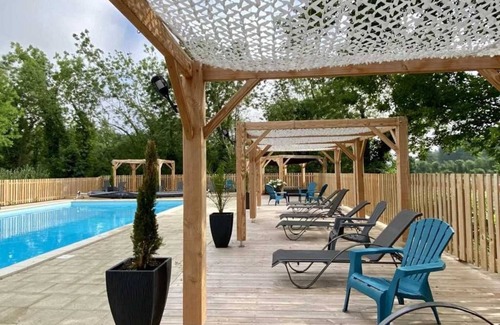 Coulon Chalet De Ski | Chalet 4 étoiles - Piscine - eehefh