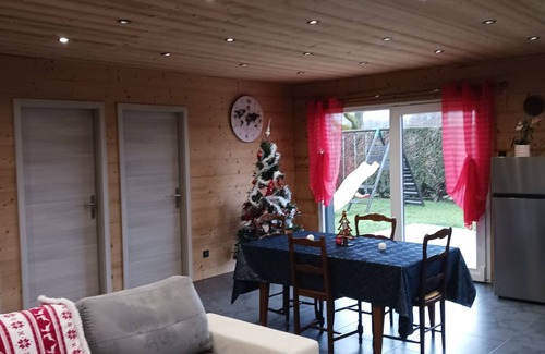 Jarmenil Chalet De Ski | CHALET 4* CLOTURE (pets allowed) 8 MN CASCADES TENDON PROCHE GERARDMER SAUNA.