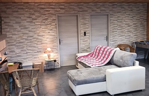 Jarmenil Chalet De Ski | CHALET 4* CLOTURE (pets allowed) 8 MN CASCADES TENDON PROCHE GERARDMER SAUNA.