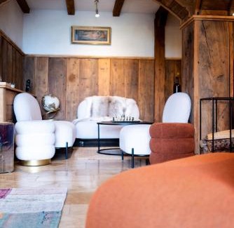 Chamoson Chalet De Ski | Chalet 4 Saisons with jacuzzi - Ovronnaz