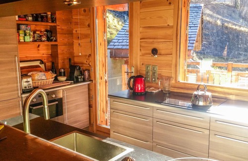Beaufort Chalet De Ski | Grand chalet de LUXE, jacuzzi, sauna, vues imprenables, grande terrasse au sud