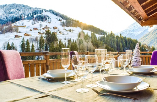 Beaufort Chalet De Ski | Grand chalet de LUXE, jacuzzi, sauna, vues imprenables, grande terrasse au sud