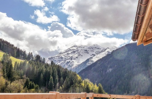 Beaufort Chalet De Ski | Grand chalet de LUXE, jacuzzi, sauna, vues imprenables, grande terrasse au sud
