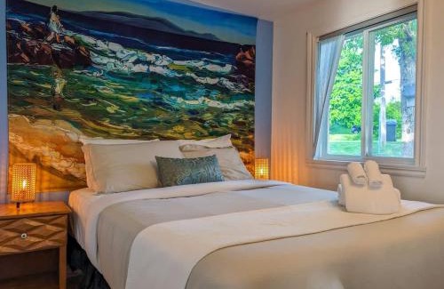 Cap-Saint-Ignace Chalet De Ski | Chalet #7 Waterfront with Spa Fireplace Wifi & AC
