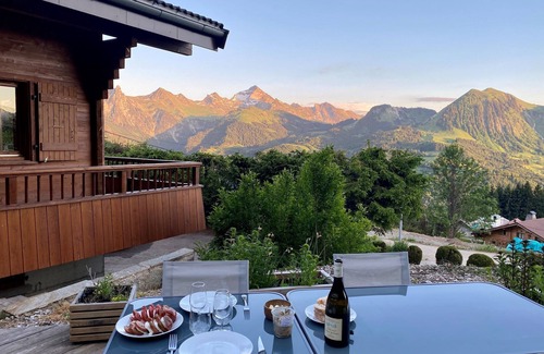 Manigod Chalet De Ski | Chalet 70 m2, quiet area, south facing, commune of Manigod, near La Clusaz