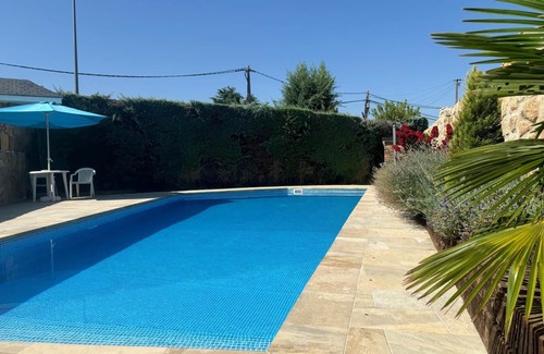 Moralzarzal Chalet De Ski | Chalet a 200 Metros de una Entrada a Parque Regional Cuenca Alta Manzanares