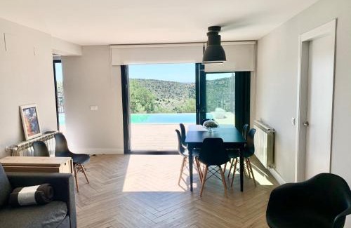 Torremocha de Jarama Villa | Chalet a estrenar, espectaculares vistas a la montaña