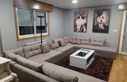 Ourense Maison | CHALET A SOLO 5 MIN DE OURENSE CIUDAD con jardín y barbacoa