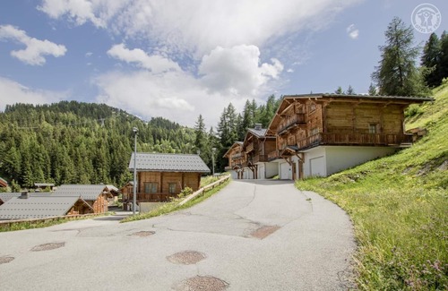 La Roche Maison | CHALET A6 - HONKA - LA PLAGNE TARENTAISE
