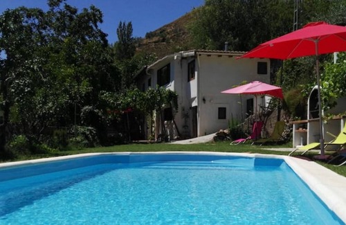 Guejar Sierra Chalet De Ski | Chalet "Almez de Lúa" with Mountain View, Private Pool & Wi-Fi