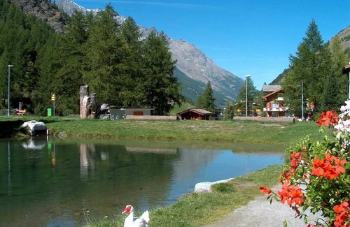 Saas Almagell Appartement | Chalet Alpenrösli by Interhome