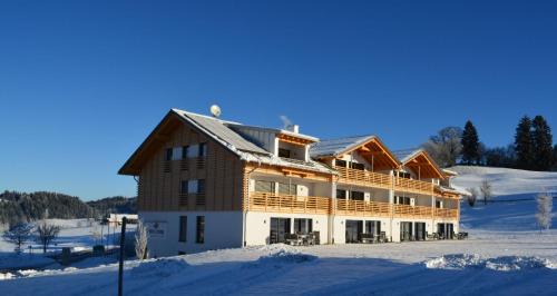 Oberstaufen Appartement | Chalet Alpenrose 134qm am Golfplatz Oberstaufen