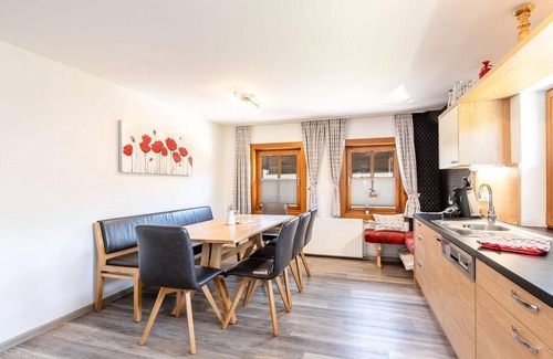Aich Maison | Chalet am See by myNests - Holiday home, 3 bedrooms, 2 bathrooms