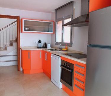 Reus Maison | Chalet amplio con Jardín y zona barbacoa.