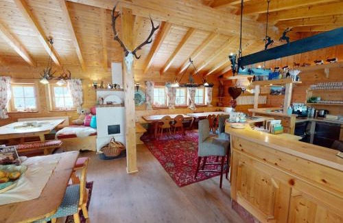 Schonbach Appartement | Chalet in Wildkogel near Ski Slopes
