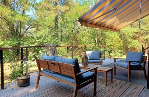 Layrac Villa | Chalet au milieu de la forêt avec lac à proximité