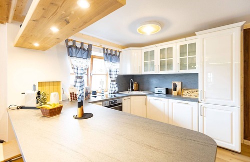Verwaltungsgemeinschaft Hornergruppe Chalet De Ski | Chalet 'Au' with Mountain View, Private Terrace and Wi-Fi