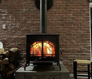 Amherst Chalet De Ski | Chalet aux mille étoiles near Mt-Tremblant with Hot Tub