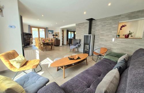 Aime Chalet De Ski | Chalet avec Jacuzzi, billard, jardin clos, proche Paradiski