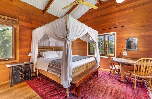 Beaumont Maison | CHALET BEAUMONT, Berry & Surrounds - 4pm Check Out on Sundays (except Peak season)!