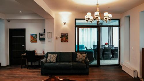 Azuga Maison | Chalet Belmont
