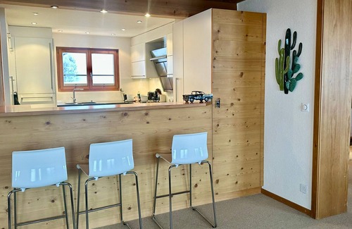 Chateau-d'Oex Chalet De Ski | Luxury 6BR Chalet Bliss with Spectacular Views