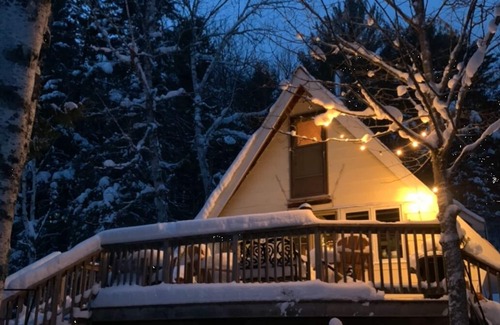 Joly Cabine | Chalet Blue