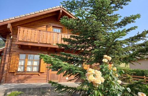 Embrun Chalet De Ski | Chalet bois au calme meublé de tourisme 3 étoiles à EMBRUN lac de SERRE -PONÇON