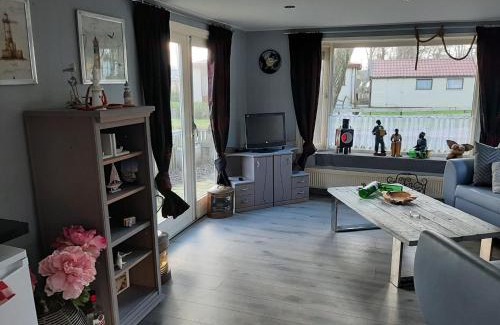 Leeuwarden Autre | Chalet Boot style