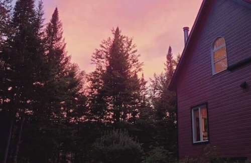 Saint-Etienne-De-Bolto Maison | Chalet 8 invités sur 22 acres