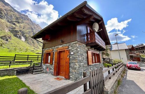 Antrona Schieranco Maison | Chalet Caldo & Accogliente a Cheggio "Obrigado House"