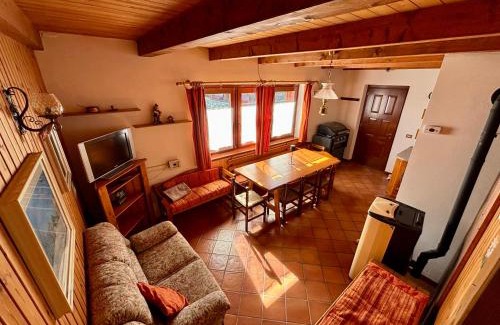 Antrona Schieranco Maison | Chalet Caldo & Accogliente a Cheggio "Obrigado House"