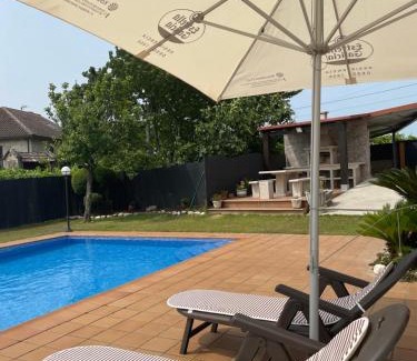 Arbo Maison | Chalet casa con piscina en ARBO Vigo
