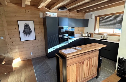 Les Deux Alpes Chalet De Ski | Chalet Chablis sleeps 10