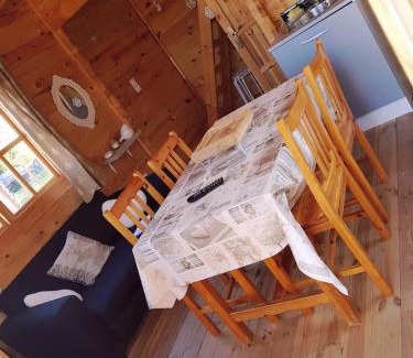 Maisod Chalet De Ski | Chalet chaleureux - Ecureuil