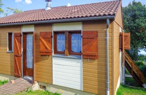 Saint-Gerons Chalet De Ski | Chalet charmant à Saint-Gérons avec piscine partagée