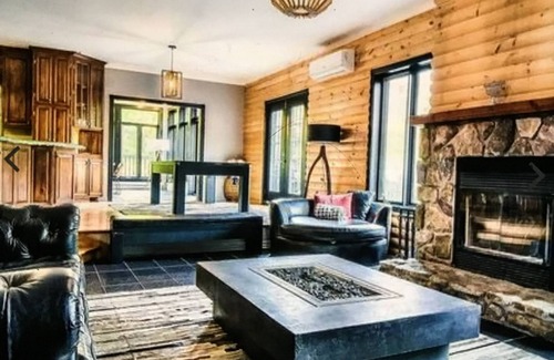 Mont-Tremblant Pedestrian Village Chalet De Ski | Chalet boisés