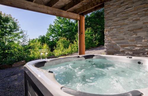 Val-des-Lacs Chalet De Ski | Chalet Chic Rustique & SPA - Tremblant