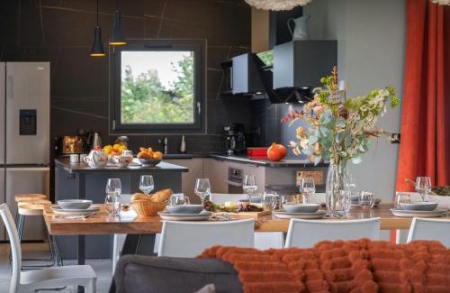 Doucy-Combelouviere Chalet De Ski | Chalet Confidentiel - OVO Network