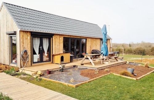 Salignac Chalet De Ski | Chalet contemporain familial