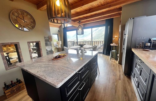 Guchan Chalet De Ski | Chalet Crystal by carlon luxury rentals